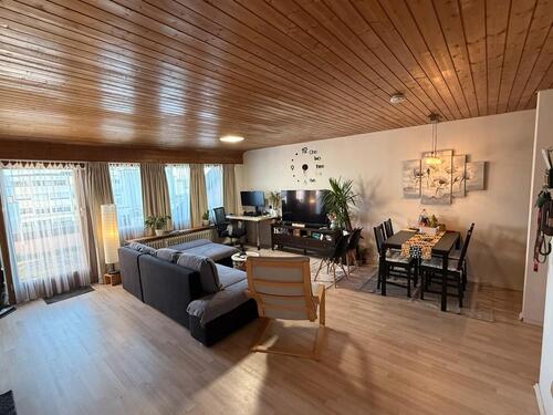 Foto - 3,5-Zimmer Dachwohnung mit Balkon & schöner Aussicht in Schönaich