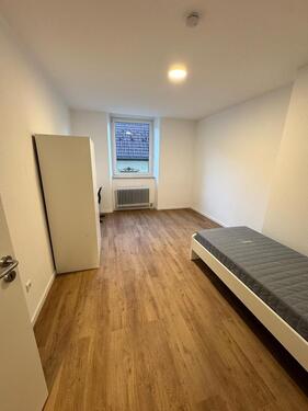 Foto - WG-Zimmer: Erstbezug nach Sanierung - Terminvereinbarung über WhatsApp +4915888645359