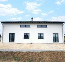 Zweifamilienhaus - 990.000,00 EUR Kaufpreis, in Durlangen (PLZ: 73568)