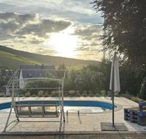 Möblierte Wohnung mit großer Terrasse, Pool & Garten - Frankfurt am Main Nied