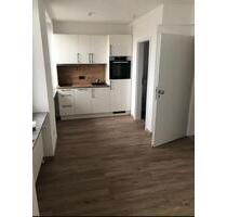 Zentrale 1,5 Zimmer Wohnung mit großen Balkon - Schweinfurt Haardt