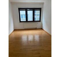 3-Zimmer-Wohnung in Saarbrücken, 75 m², 1. OG, Balkon, Keller