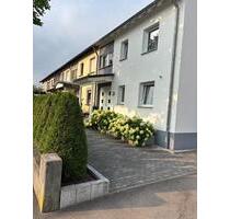 Gepflegtes Reiheneckhaus mit Garage und schönem Garten - Albstadt Gemarkung Onstmettingen