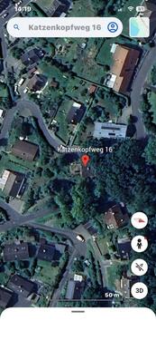 Foto - Ein zwei Familienhaus auf großem Grundstück