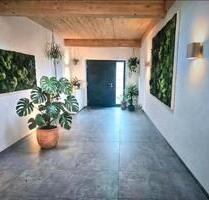 Wunderschöne möbilierte 2,5 Zimmer Wohnung - Wald