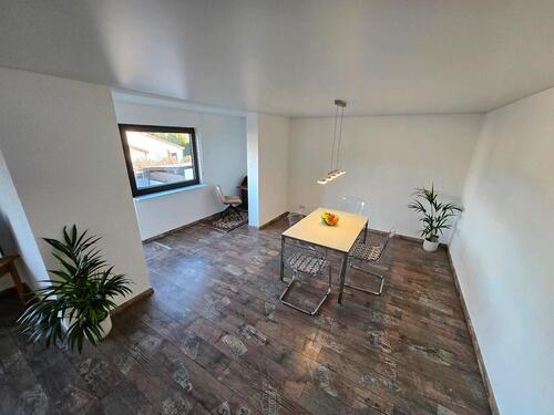 Foto - Familienwohnung mit Balkon & Gartenblick & Stellplatz