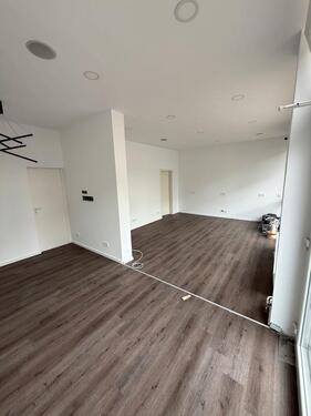 Foto - Moderne, kernsanierte Büro-Gewerbefläche 71229