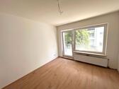 Foto - Renovierte 3-Zimmer Wohnung im Saarlandstraßenviertel!