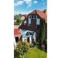 Haus in Krefeld Verberg DHH - 610.000,00&nbsp;EUR Kaufpreis, ca.&nbsp; 120,00&nbsp;m&sup2; in Krefeld (PLZ: 47802) Hülser Berg
