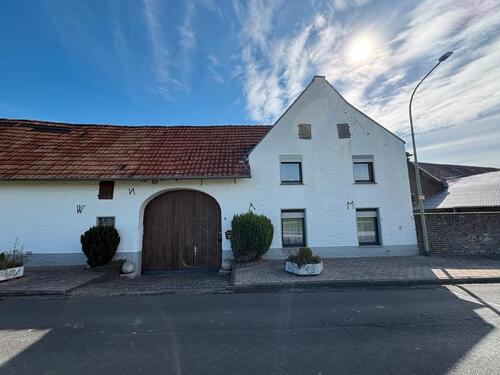 Foto - Zu Vermieten Wohngebäude in einer Hofanlage in 52445 Titz