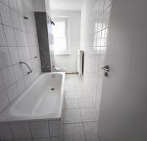 Erdgeschosswohnung mit Balkon-frisch renoviert! - Sangerhausen