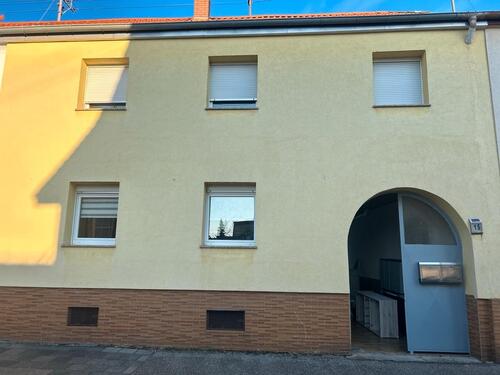 Foto - 2 FH mit Hof - 418.000,00&nbsp;EUR Kaufpreis, ca.&nbsp; 166,00&nbsp;m&sup2;