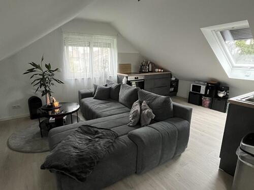 Foto - Helle 2-Zimmer Dachgeschosswohnung - 2022 saniert