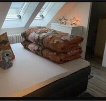 Nachmieter für 2 Zimmer Wohnung in Steglitz - Berlin Lankwitz