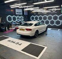 Halle für Autopflege und Reparaturen zu vermieten - Wuppertal Gemarkung Langerfeld