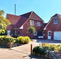 Großzügiges Friesenhaus (211 qm) in Büsum, ruhige Nordseenähe