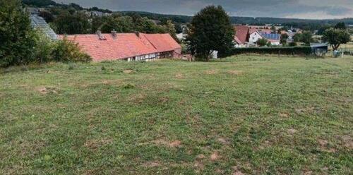 Foto - Fachwerkhaus mit Nebengebäuden und großem Grundstück (6ZKB)