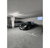 Großer Tiefgaragenstellplatz 