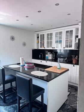 Foto - Haus zu verkaufen - 500.000,00 EUR Kaufpreis,