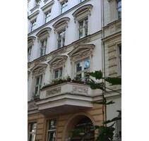 Wunderschöne Altbauwohnung, Graefekiez, Balkon, befristet - Berlin Friedrichshain-Kreuzberg
