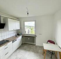 Großzügige 2 Zi.-Wohnung in zentraler Lage mit Balkon - Coburg