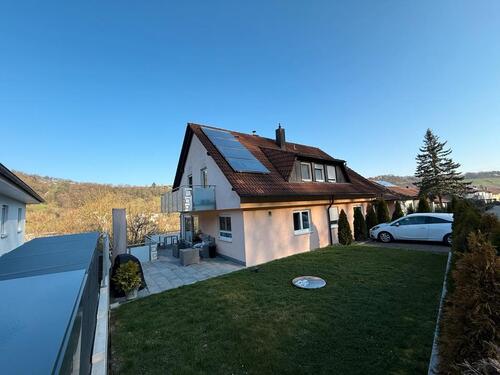 Foto - Einfamilienhaus mit Einliegerwohnung