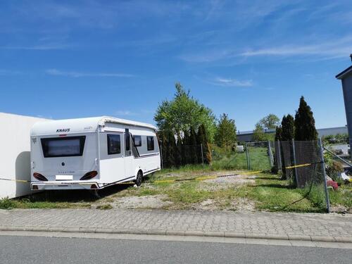 Foto - Stellplatz für Wohnmobile, Wohnwagen, Boot