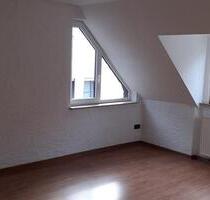 Gemütliche, helle 3 Zimmer Dachgeschosswohnung, in Mz-Eberheim - Mainz Ebersheim