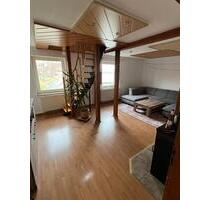 Geräumige 7‑Zimmer Maisonette-Wohnung in Oberkotzau
