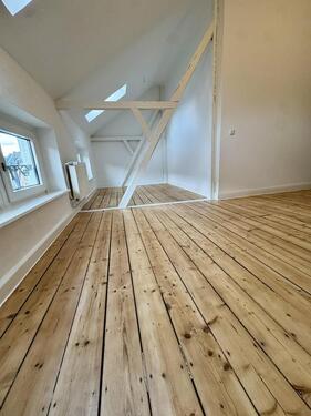 Foto - 4 Zimmer Dachgeschoßwohnung zur Miete in Düsseldorf