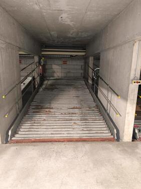 Foto - Tiefgarage Doppelparker - 50,00 EUR Miete,