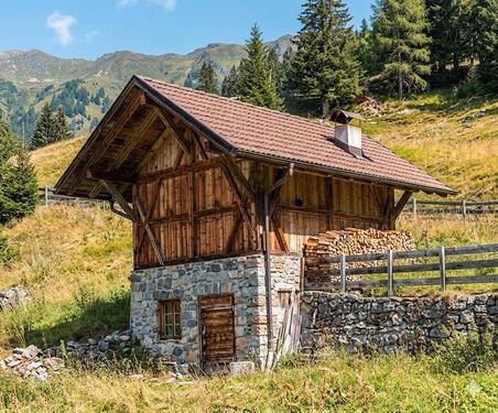 Foto - Almhütte mit Bunker in Südtirol Bozner Raum zu verkaufen