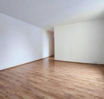 Viel Platz in Köthen: Helle 75 m² Wohnung mit 3 Zimmern - Köthen (Anhalt)