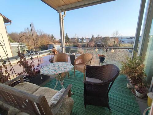 Foto - Wunderschöne 2-Zimmer-Wohnung, 98 m², mit Balkon & Einbauküche – besticht durch warme Atmosphäre