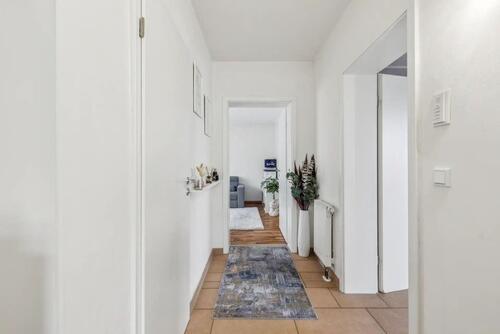 Foto - 3 Zimmer, Küche, Bad sofort zu vermieten.