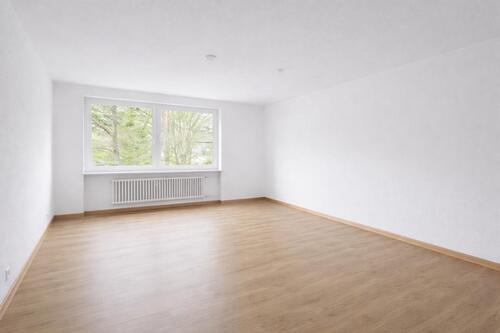 Foto - Stilvoll saniert & provisionsfrei - 3 Zimmer Dachgeschosswohnung