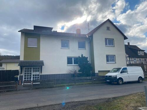 Foto - Großes Wohnhaus mit 2 5 Wohnungen im