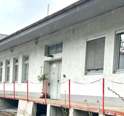Foto - Abgeschlossene Lagereinheit ab 6€ pro qm