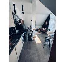 Exklusive Galerie Dachwohnung 2 Zimmer purer Stil. - Kirchheim unter Teck