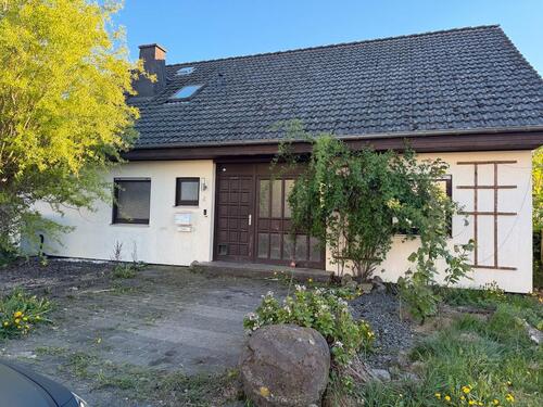Foto - Einfamilienhaus mit neuer Luft Wärmepumpen Heizung