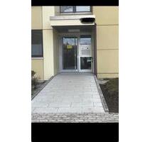 Unterhaching | PRIVAT |3-Zi.-Wohnung |Balkon |Aufzug |Stellplatz