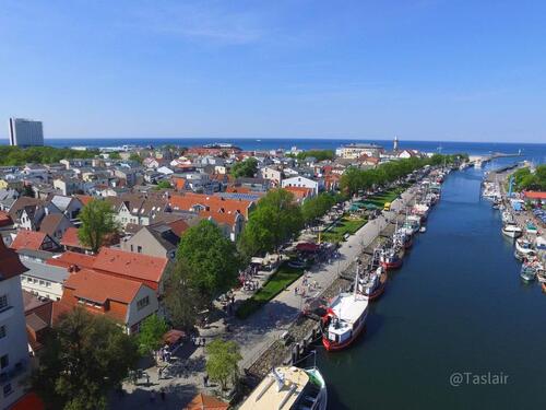 Foto - Helles Ladengeschäft in guter Lauflage im Seebad Warnemünde