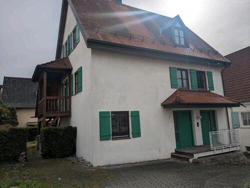 Foto - Einfamilienhaus zu vermieten - 1.200,00 EUR Kaltmiete,