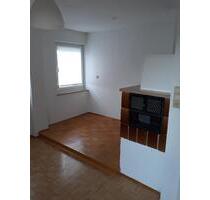 Helle DG-Wohnung - 660,00&nbsp;EUR Kaltmiete, ca.&nbsp; 65,00&nbsp;m&sup2; in Bayreuth (PLZ: 95447) Altstadt