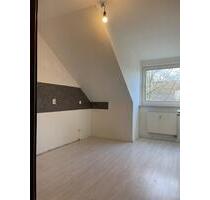 HELLE DG-WOHNUNG IN ZENTRALER LAGE !!! - Köln Kalk