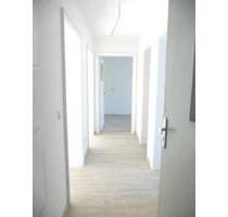 ** ERSTBEZUG nach Generalsanierung - 3-Zi-Altbauwohnung mit Balkon ** - Regensburg Galgenberg