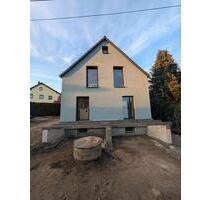 Einfamilienhaus in Ehrenhain - 215.000,00&nbsp;EUR Kaufpreis, ca.&nbsp; 101,00&nbsp;m&sup2; in Glauchau (PLZ: 08371)