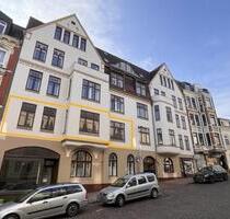 Erstbezug nach Sanierung. Großzügige Altbauwohnung mit Stil 125m² - Flensburg