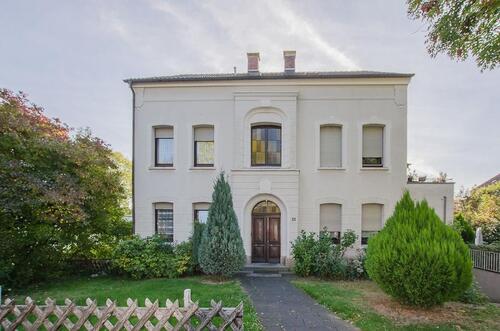 Foto - Schöne geräumige 2-Zimmer im Dachgeschoss einer Jugendstilvilla