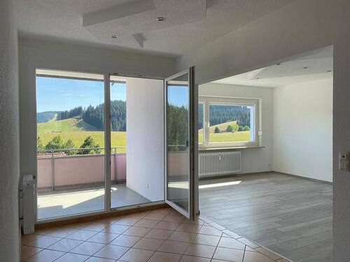 Foto - Helle 3-Zimmer-Wohnung mit Balkon und EBK in Furtwangen